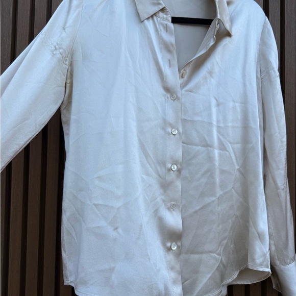 Reformation Champagne Button Down Shirt 100% Silk - Picture 3 of 3